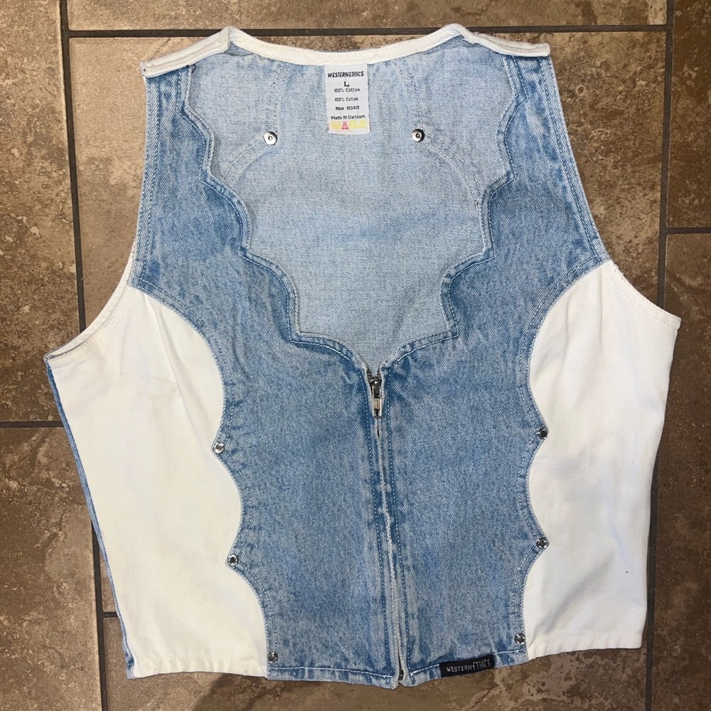 Vintage Western Ethics Denim Vest
Size Large
